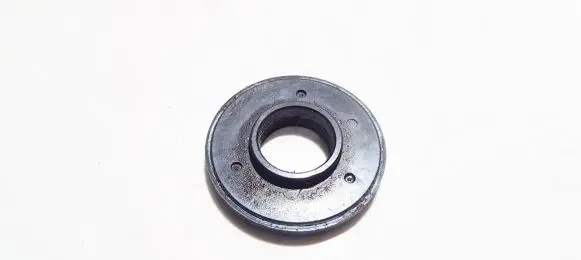Suzuki Baleno EG Coil spring mount 