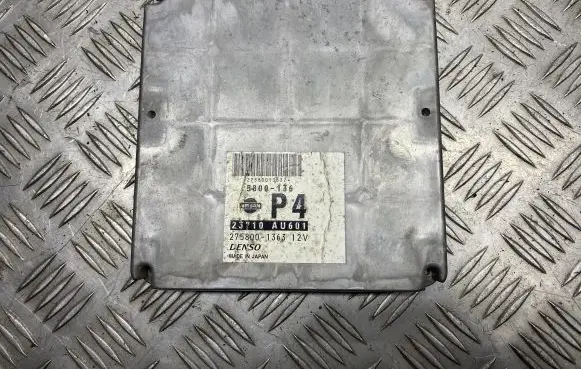 Nissan Almera N16 Engine control unit/module 23710AU601 2758001363 5800136