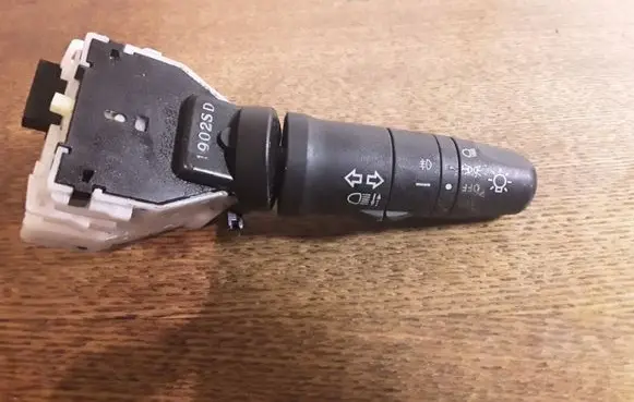 Nissan Note (E11) Indicator stalk NOCODE