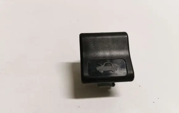 Engine bonnet (hood) release handle