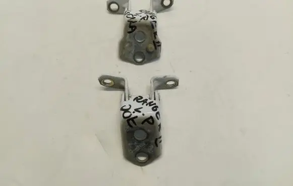 Ford Ranger IV Front door upper hinge 