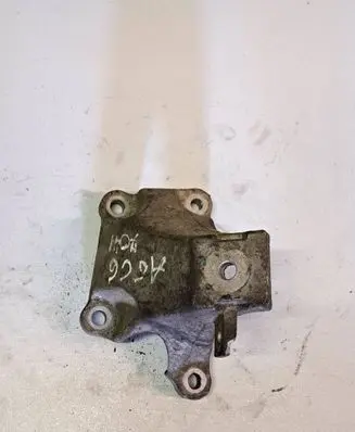 Audi A6 S6 C6 4F Engine mounting bracket 4F0199308N
