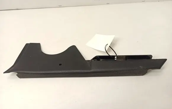 Volkswagen K70 (C) pillar trim 481867553