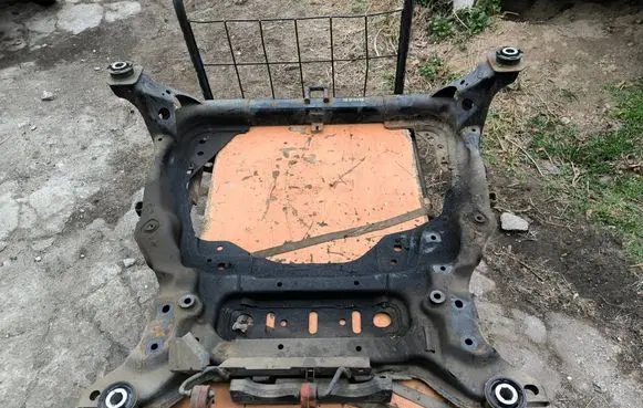 Land Rover Range Rover Evoque L538 Front subframe BJ325000AC