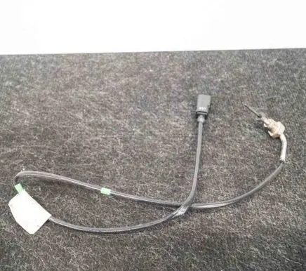 Audi Q3 8U Oil temperature sensor 04L906088CA