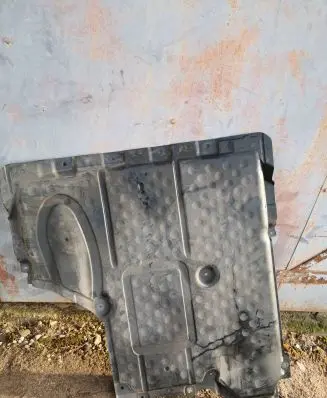 Mercedes-Benz GLC X253 C253 Engine splash shield/under tray A2535200423