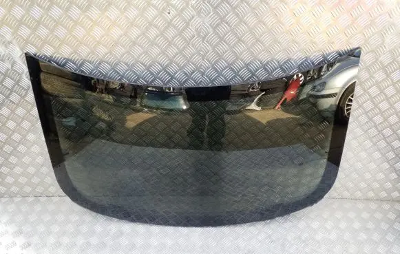 Jaguar XE Rear windscreen/windshield window 