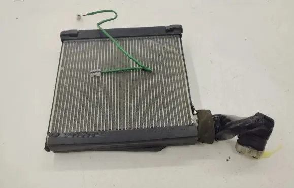 Air conditioning (A/C) radiator (interior)