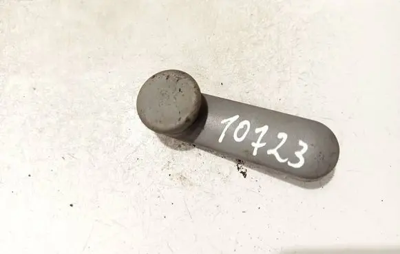 Opel Vectra B Front door window winding handle 90247150 90224834