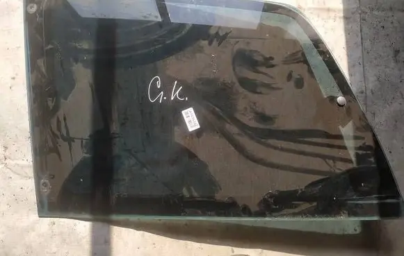 Fiat Ulysse Rear side window as2