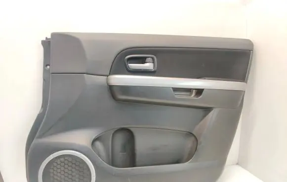 Suzuki Grand Vitara II Front door card panel trim 8371265J0