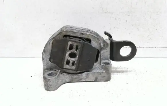 Volvo XC90 Engine mount bracket 30776354