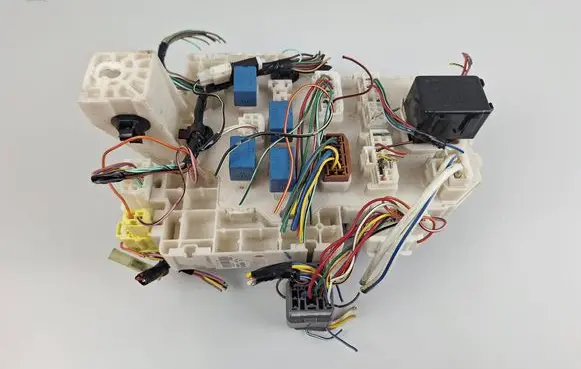 Suzuki Splash Fuse module 3677085LC1
