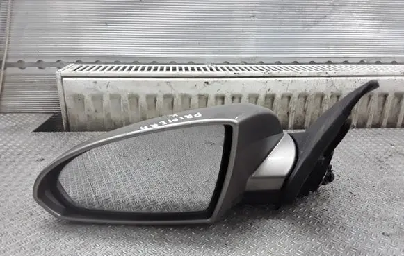 Nissan Primera Front door electric wing mirror 014180