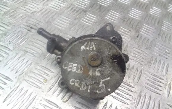 KIA Ceed Vacuum pump 28810-2A101