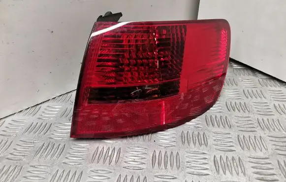 Audi A6 S6 C6 4F Rear/tail lights 89036920