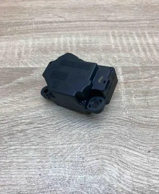 Volvo V70 Air flap motor/actuator 6G9N19E616 80209