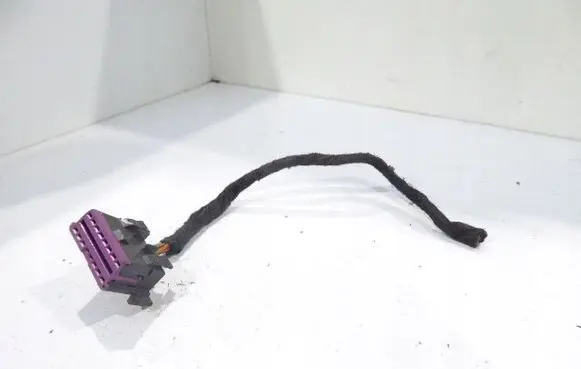 Volkswagen Sharan ABS module connector plug 3A0972695
