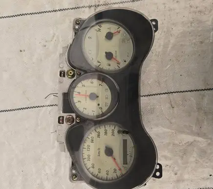 Speedometer (instrument cluster)