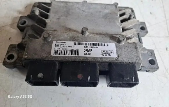 Ford Fiesta Engine control unit/module 8V2112A650RF