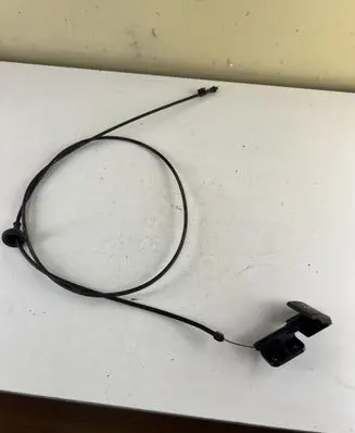 Engine bonnet/hood lock release cable