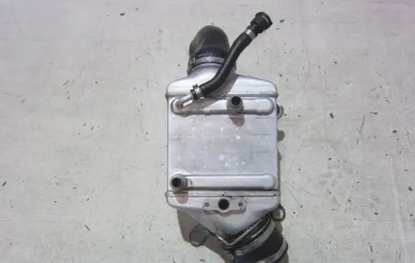 BMW 6 F12 F13 Intercooler radiator 7575404
