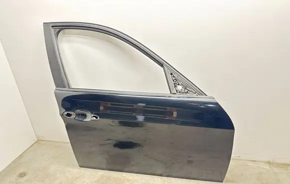 BMW 3 E90 E91 Front door 
