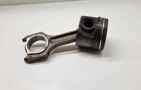BMW 5 E60 E61 Piston with connecting rod