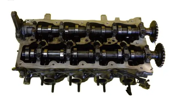 KIA Carens IV Engine head 221112A200 D4FD