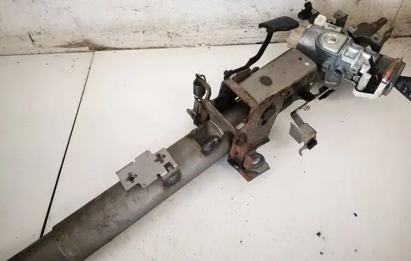 Subaru Impreza III Steering wheel axle
