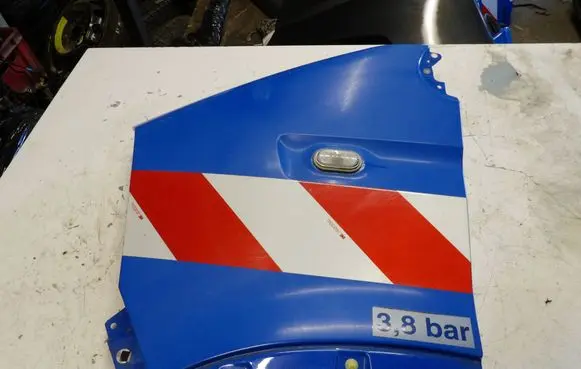 Renault Master II Fender