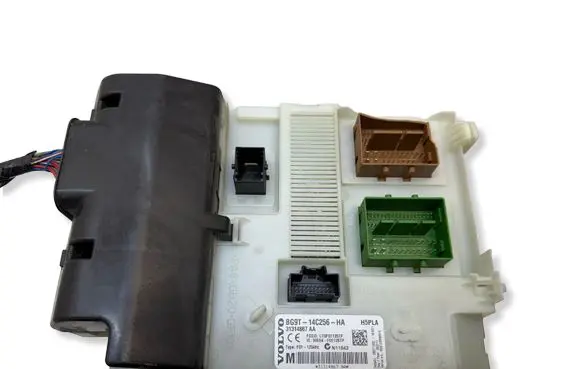 Volvo V70 Fuse module BG9T14C256HA