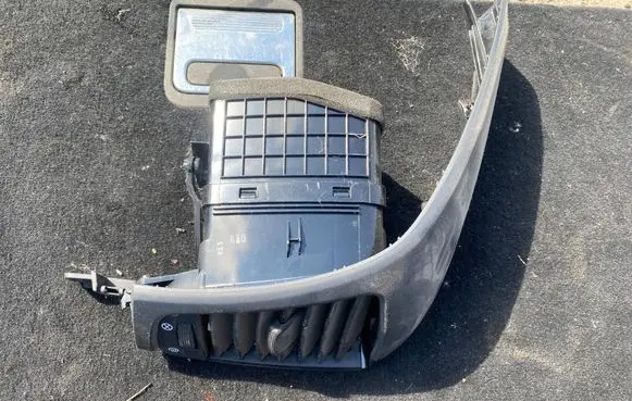 KIA Sportage Dashboard side air vent grill/cover trim 974303E300