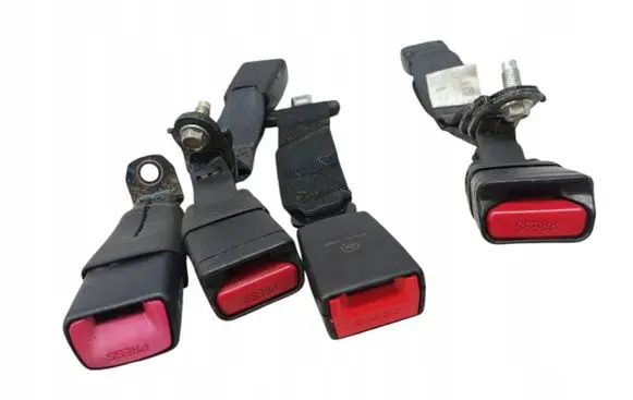 Suzuki Swift II Front seatbelt buckle 210820