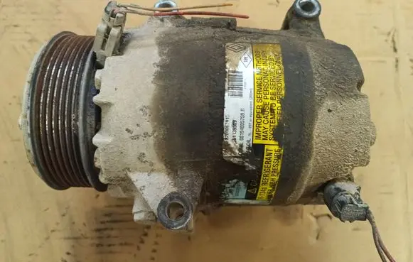 Renault Espace - Grand espace IV Air conditioning (A/C) compressor (pump) 8200067915
