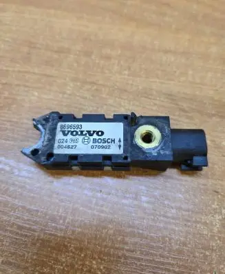 Volvo XC90 Airbag deployment crash/impact sensor 8696593