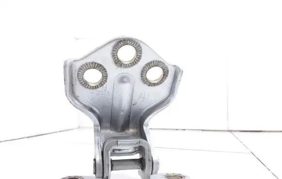 SsangYong Rexton I Rear door lower hinge
