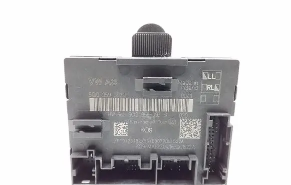 Audi A3 S3 8V Door control unit/module 5Q0959393E 5Q0959393B