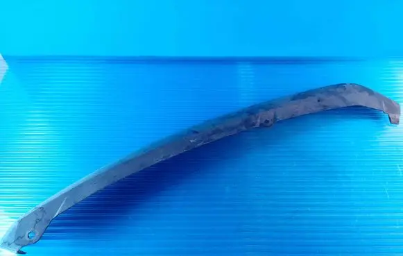 Ford Focus Front bumper splitter molding BM5117626