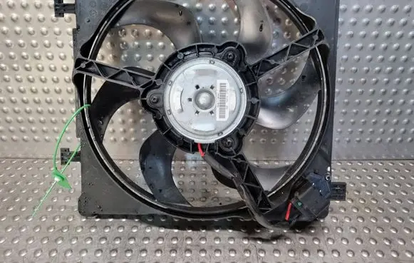 Volkswagen Up Electric radiator cooling fan 1S0121207E