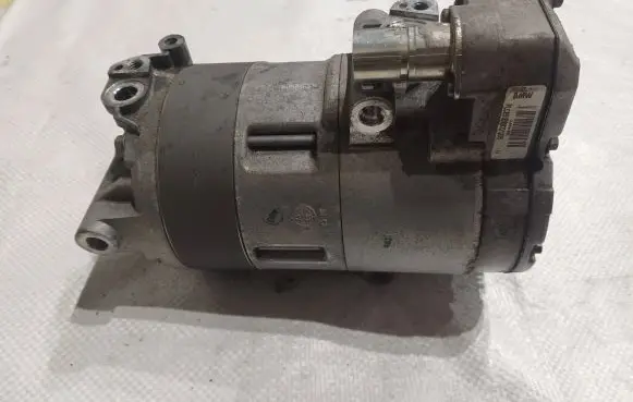 BMW X5 F15 Air conditioning (A/C) compressor (pump) 9364872 21137510