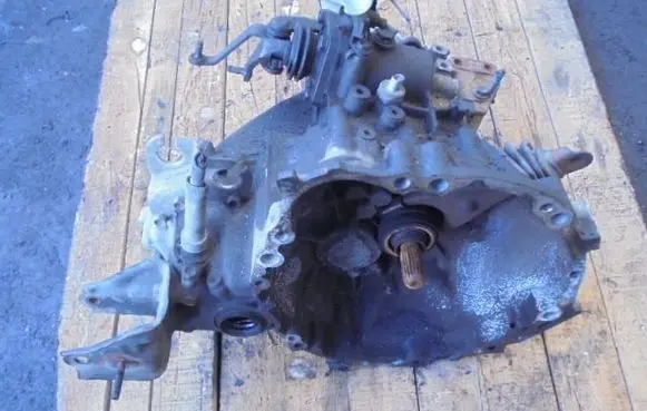 Toyota Starlet (P90) V Manual 4 speed gearbox 