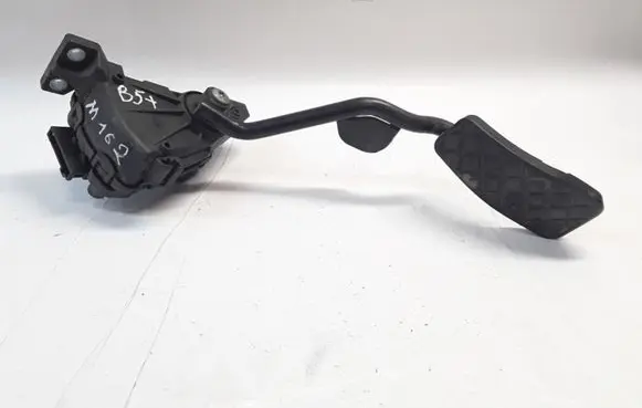 Volkswagen PASSAT B5.5 Accelerator throttle pedal 8E2721523C 6PV00777033
