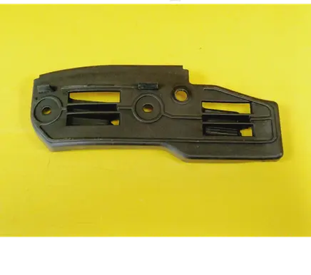 Volkswagen PASSAT B5.5 Front bumper mounting bracket 3B0807183E