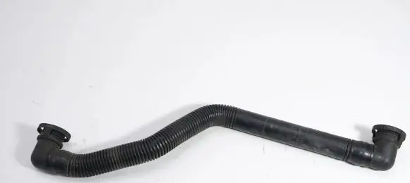 Audi A4 S4 B6 8E 8H Breather hose/pipe 8E0133889A
