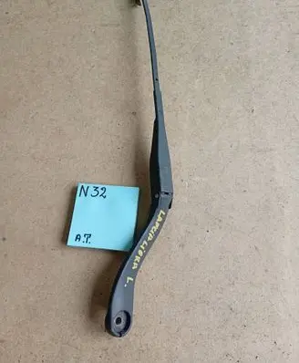 Lancia Lybra Front wiper blade arm 54668887