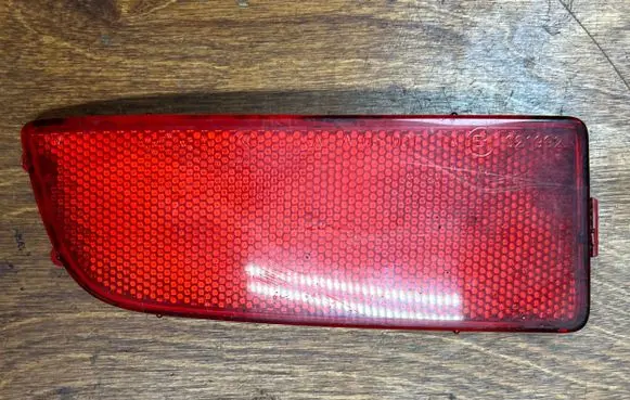 Rear tail light reflector