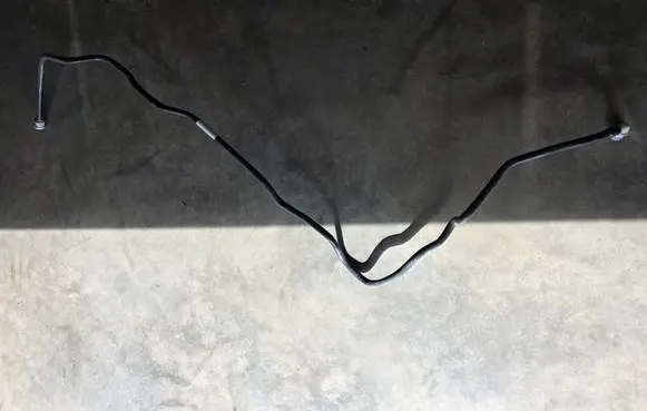 BMW 2 F44 Fuel line pipe 7487446
