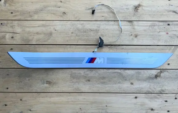Rear sill trim cover