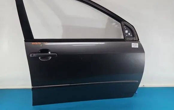 Toyota Corolla E120 E130 Front door IMPRK1521453